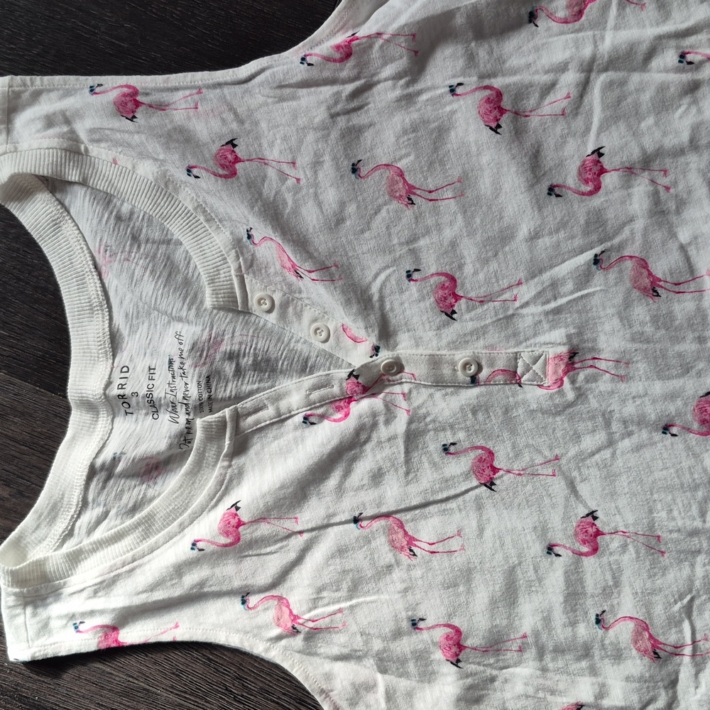 TORRID- PINK FLAMINGOS TANK - Picture 2 of 7